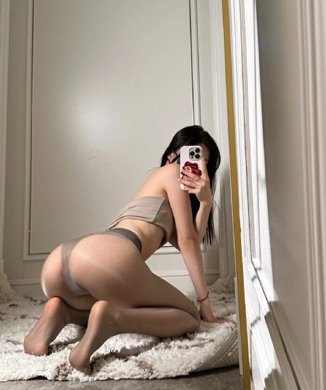欧美款皮风衣女长款_BD在线手机播放