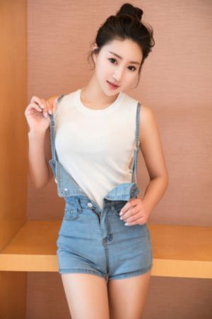 国产乱伦妈妈沙发睡觉_4399看片BD国语版完整版